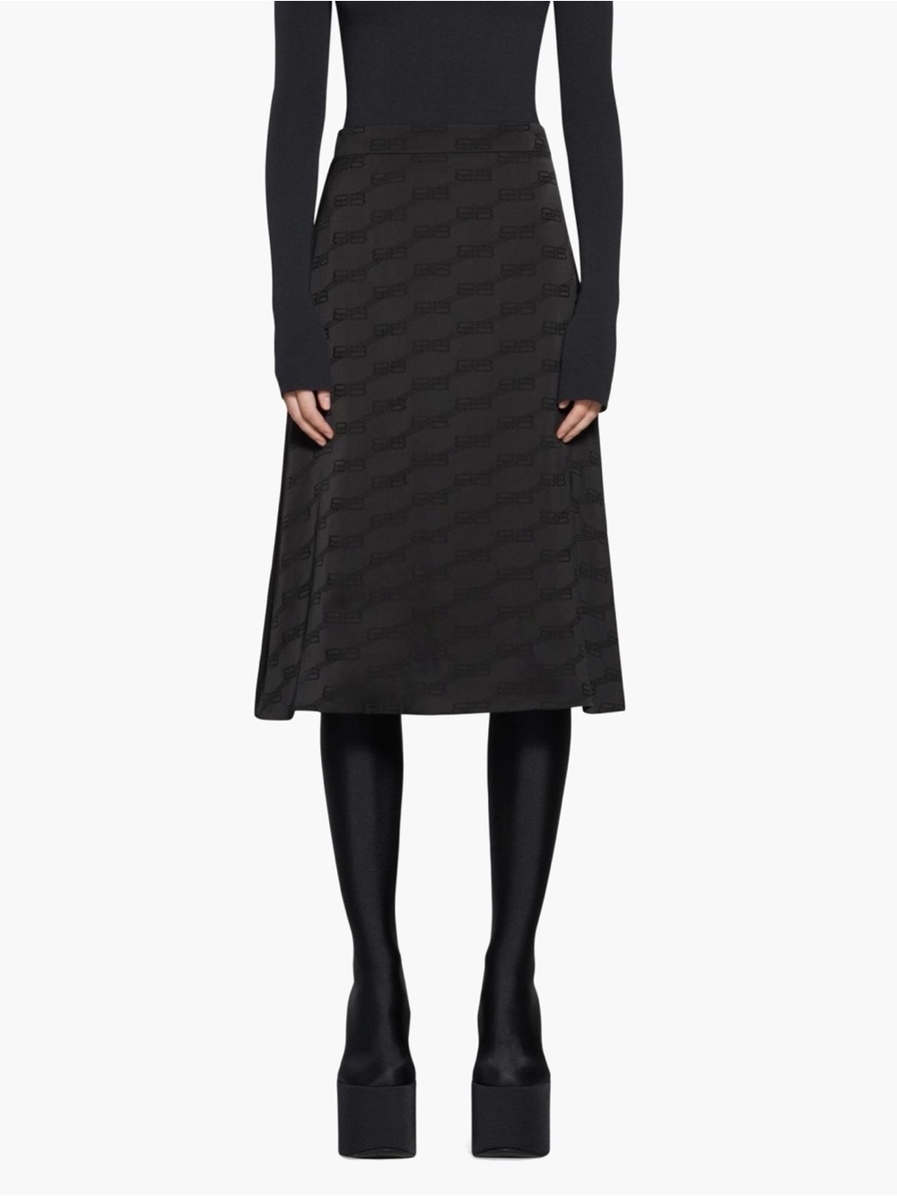 Sleek Black Midi Skirt with Subtle Jacquard Texture - Picture 3 of 5